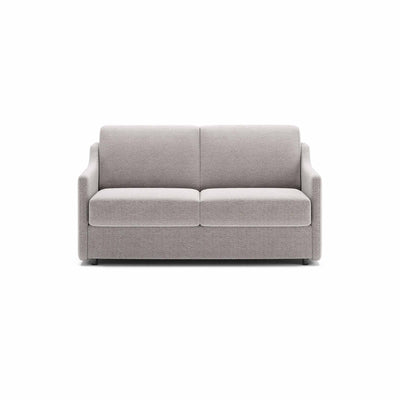 Alma 502 sovesofa fra Favn Living i Sama stof i farven grå