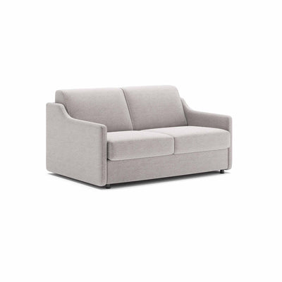 Alma 502 sovesofa fra Favn Living i Sama stof i farven grå