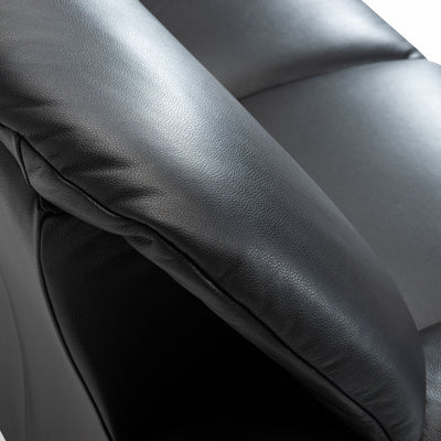 Detaljer på Aarø sofa fra Hjort Knudsen i sort semianilin læder med armlæn med træbakker i olieret egtræ