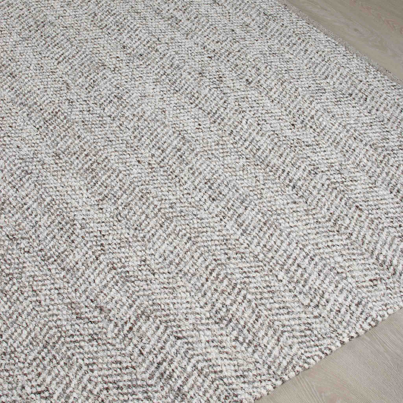 Dover håndlavet tæppe i white stone fra HC Interior Rugs