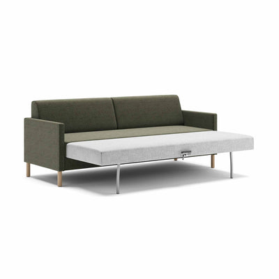Estrid sovesofa fra Favn Living i Sama stof i farven 335 Winter Moss