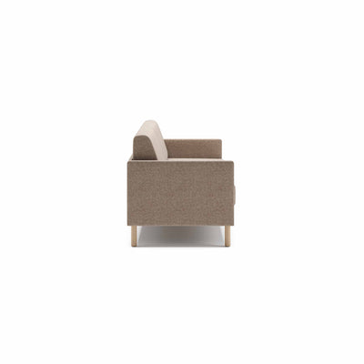 Estrid sovesofa fra Favn Living i Sama stof i farven 338 Antelope