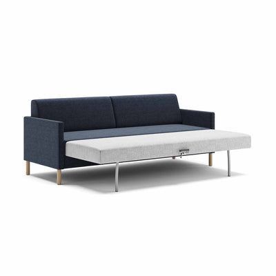 Estrid sovesofa fra Favn Living i Sama stof i farven 339 Deep Blue