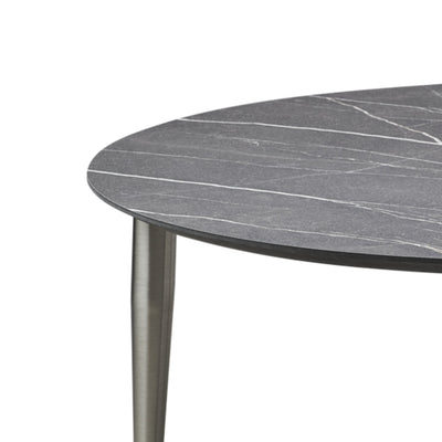 Produktbillede af Katrine sofabord fra Thomsen Furniture, der har stålben og en overflade i marmorlook.