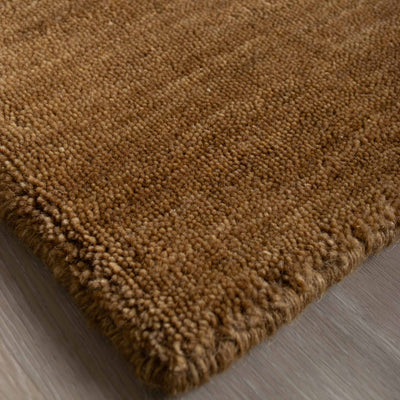 Kronborg uldtæppe i farven valnød fra HC Interior Rugs