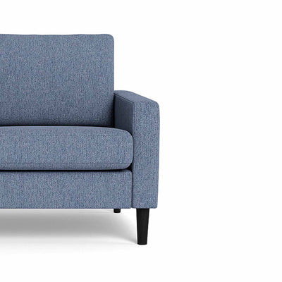 Vigsø sofasæt fra Top-line i 227 Mito stof i farven 05 Blue med ben i sort egetræ