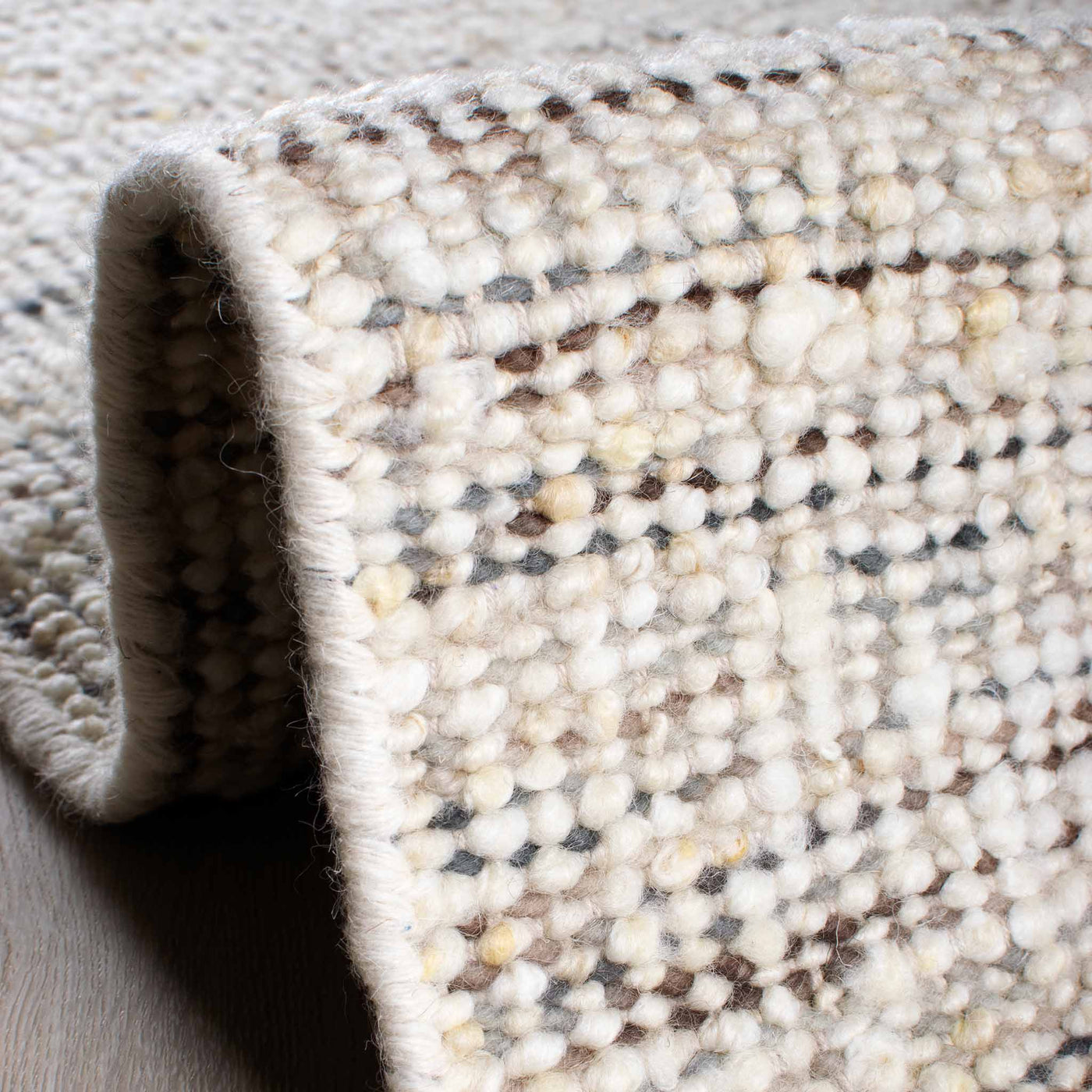 Reykjavik tæppe i farven icy caramel mix fra HC Interior Rugs