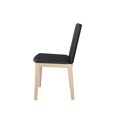 SM 47 spisebordsstol i sort læder med hvidolieret ben i eg fra Skovby