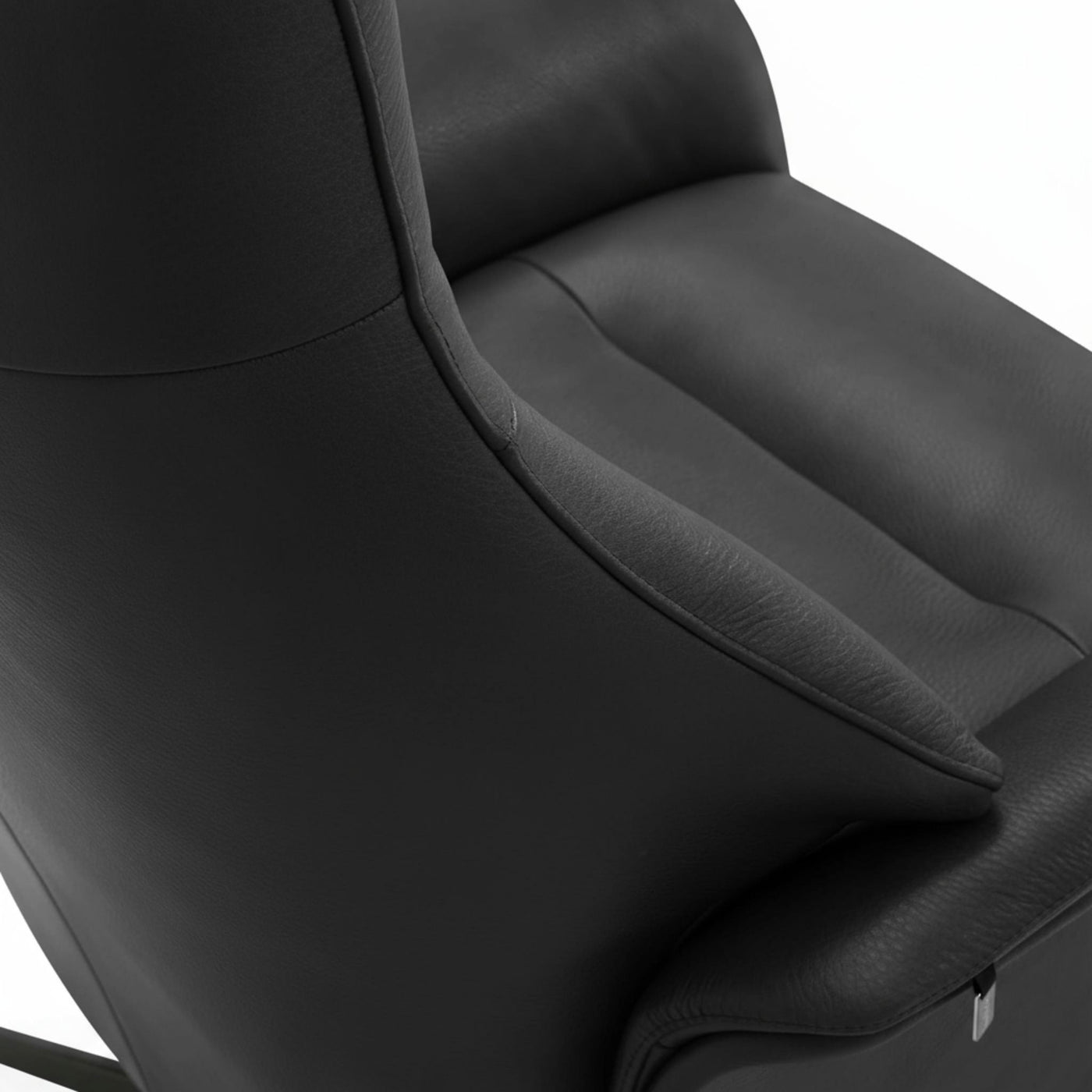 Anna lænestol med manuel recliner fra Skagen Studio i sort Anilux læder