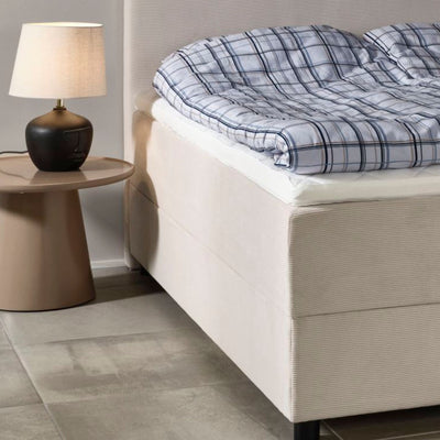 Space Dreams seng med opbevaring 160 x 200 cm. i Lisboa stof i farven Beige