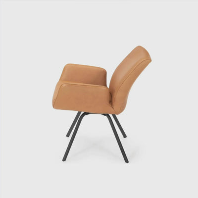 Vippefunktion på  Oakland spisebordsstol fra Hjort Knudsen.