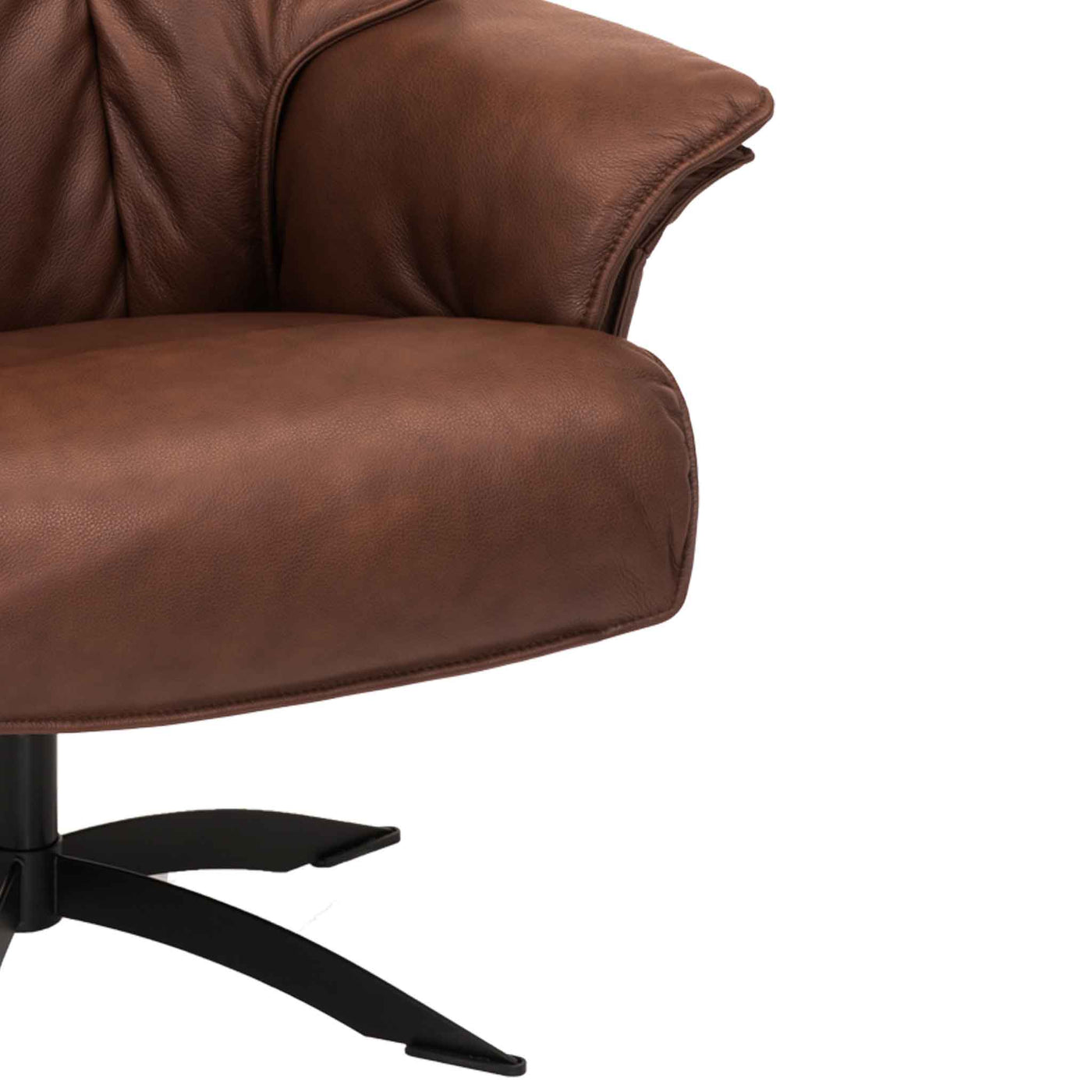 Barsø lænestol i brunt læder med sorte stålben fra Hjort Knudsen