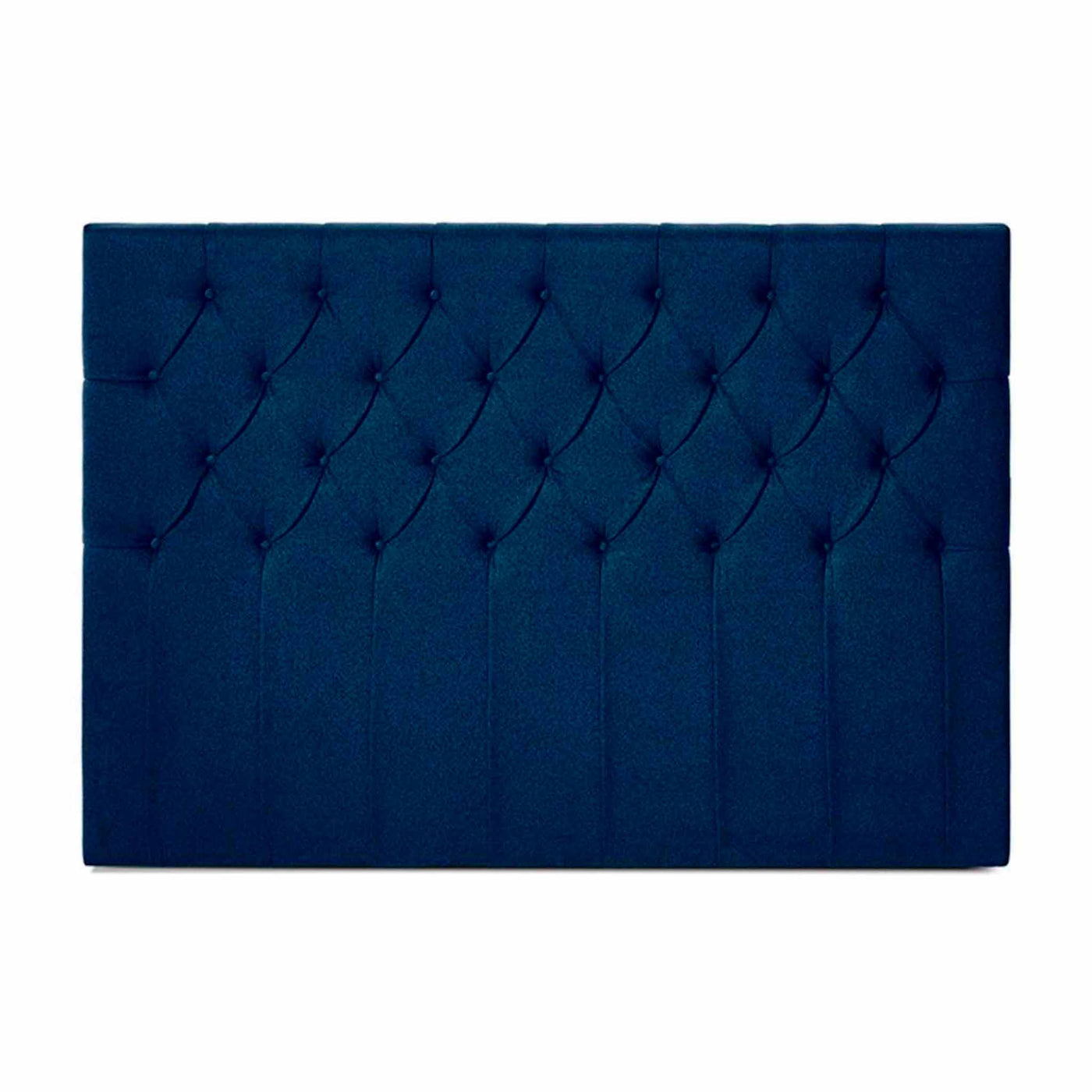 Chest sengegavl i bredde 210 cm betrukket med stof i blå farve.