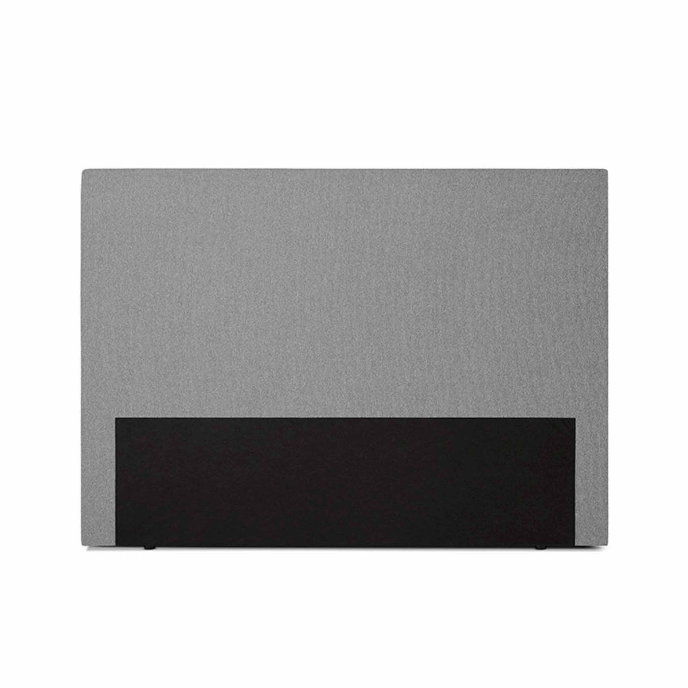 Curve sengegavl fra Opus i 160 cm betrukket med stof i stilren grå farve.