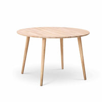 Esther spisebord hvidolieret eg ø115 cm fra Casø Furniture