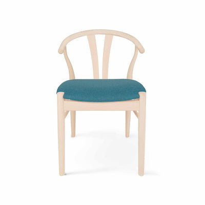 Findahl Frida spisebordsstol i sæbebehandlet bøg med corsica 45 stof på sæde.