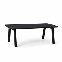 Svane Design Idyl sofabord 65 x 134 cm med bordplade i sort nano laminat og ben i sortbejdset bøg.