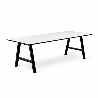 Svane Design Idyl spisebord 95 x 240 cm med bordplade i hvid nano laminat og ben i sortbejdset bøg.