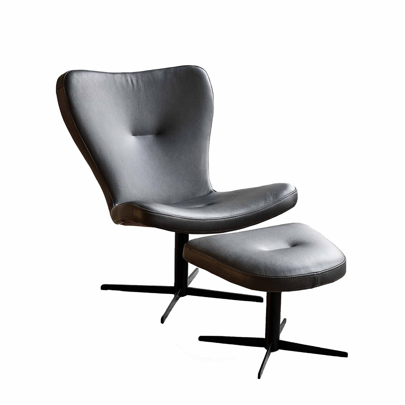 Tulip lænestol med skammel fra Top-Line i sort Viborg læder.
